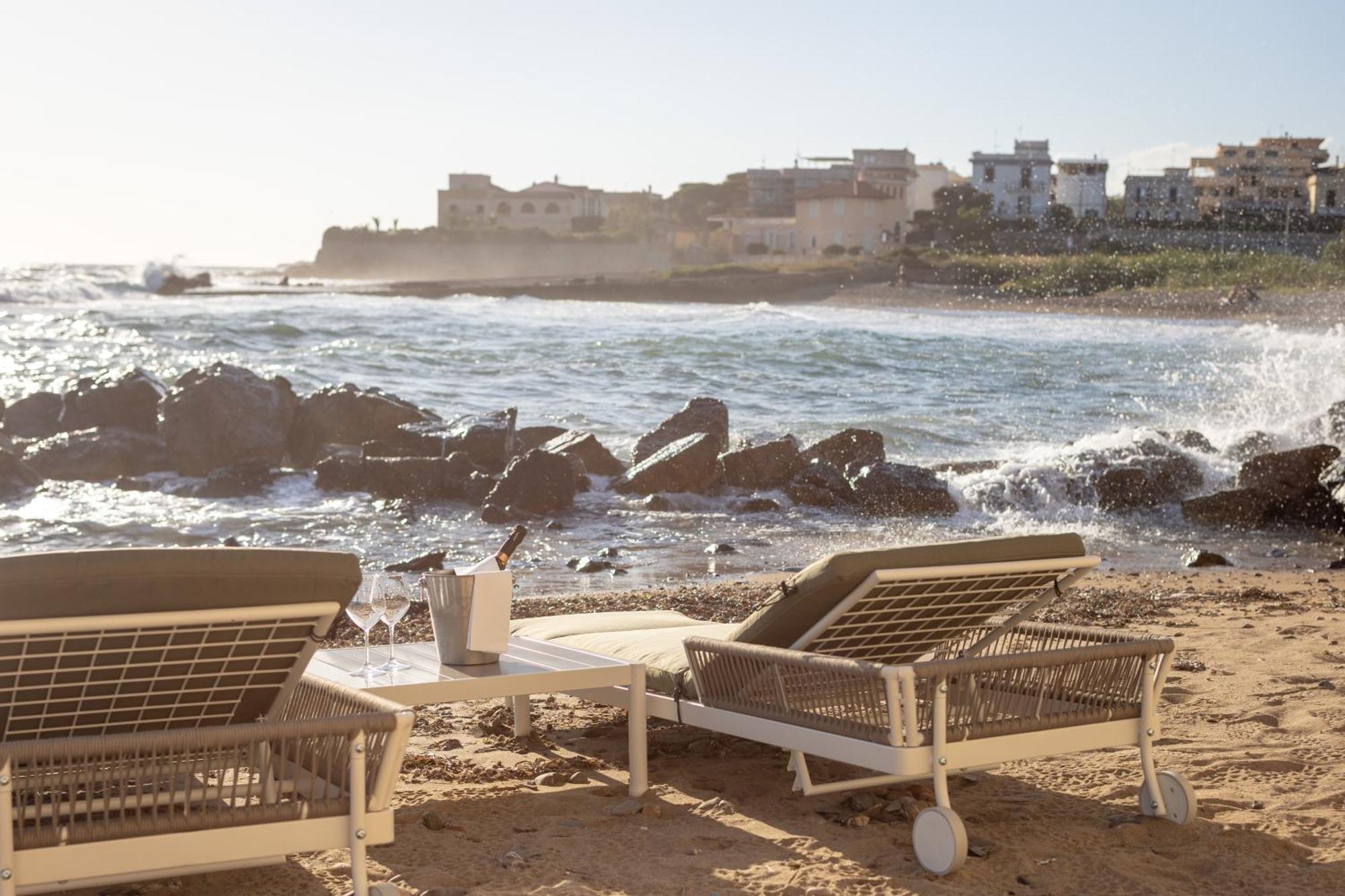 Le Suites Sul Mare Di Esterina Civitavecchia Esterno foto