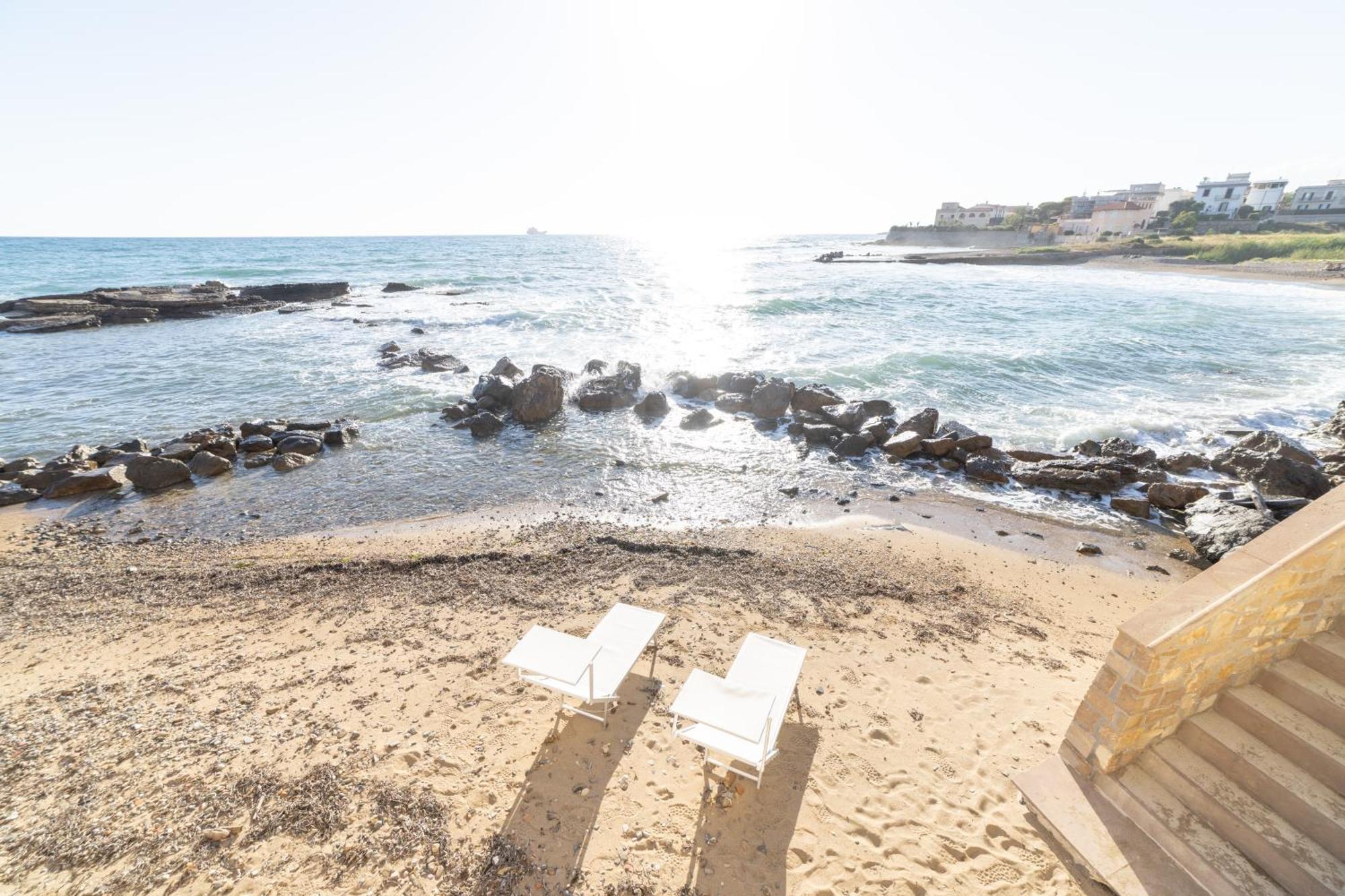 Le Suites Sul Mare Di Esterina Civitavecchia Esterno foto