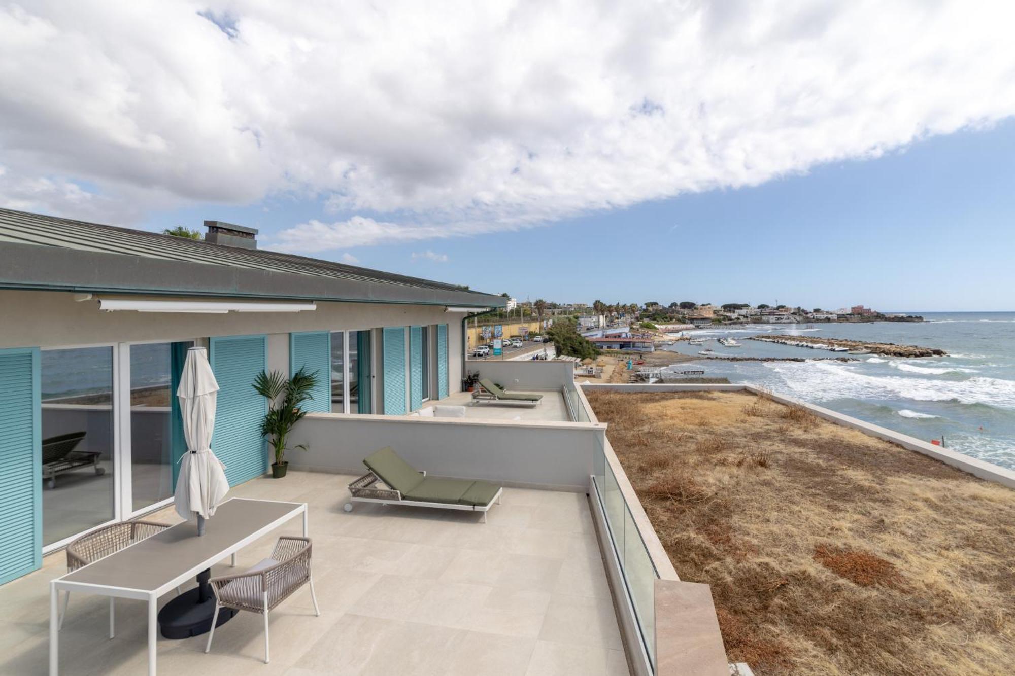 Le Suites Sul Mare Di Esterina Civitavecchia Esterno foto