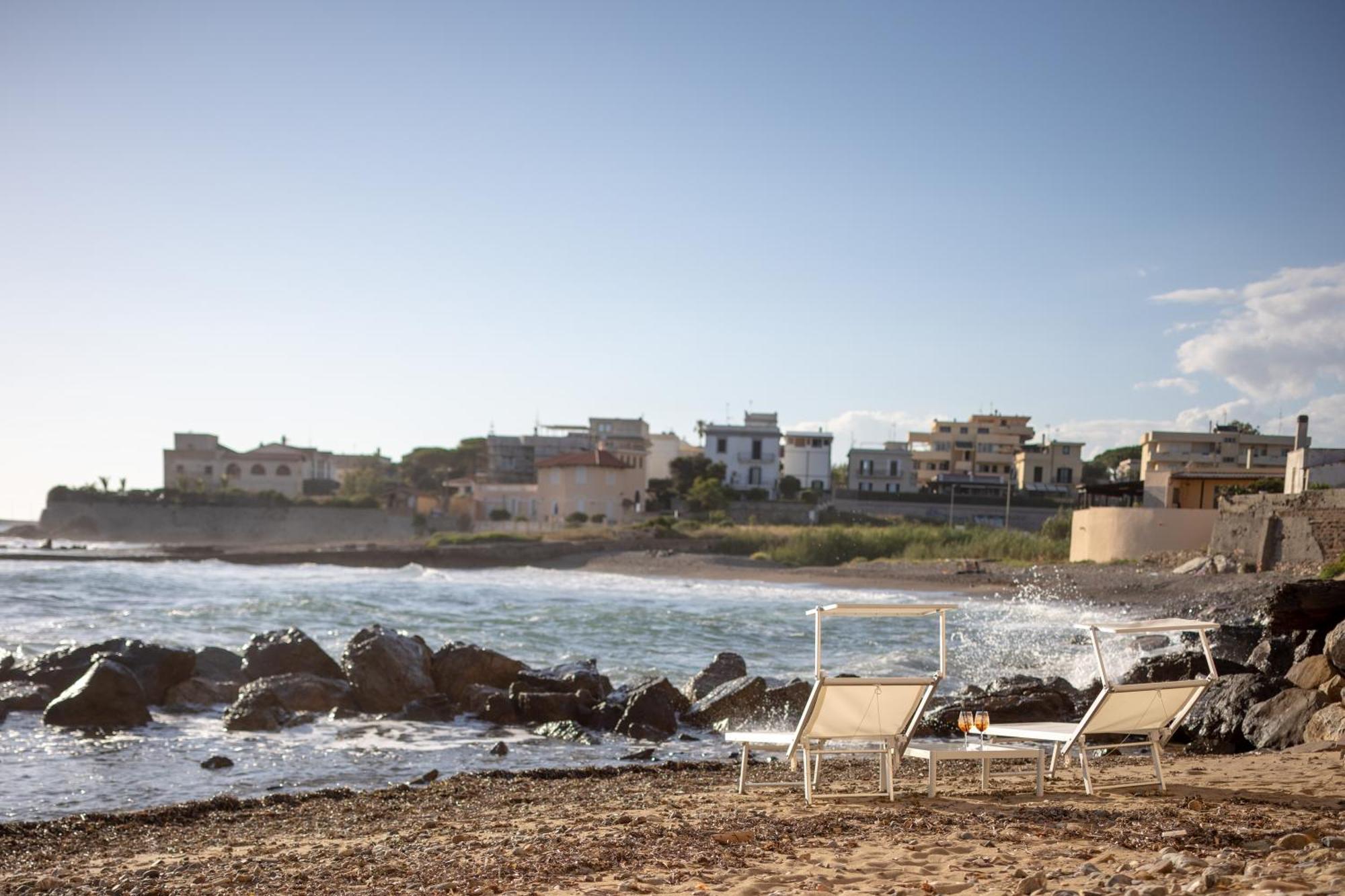 Le Suites Sul Mare Di Esterina Civitavecchia Esterno foto