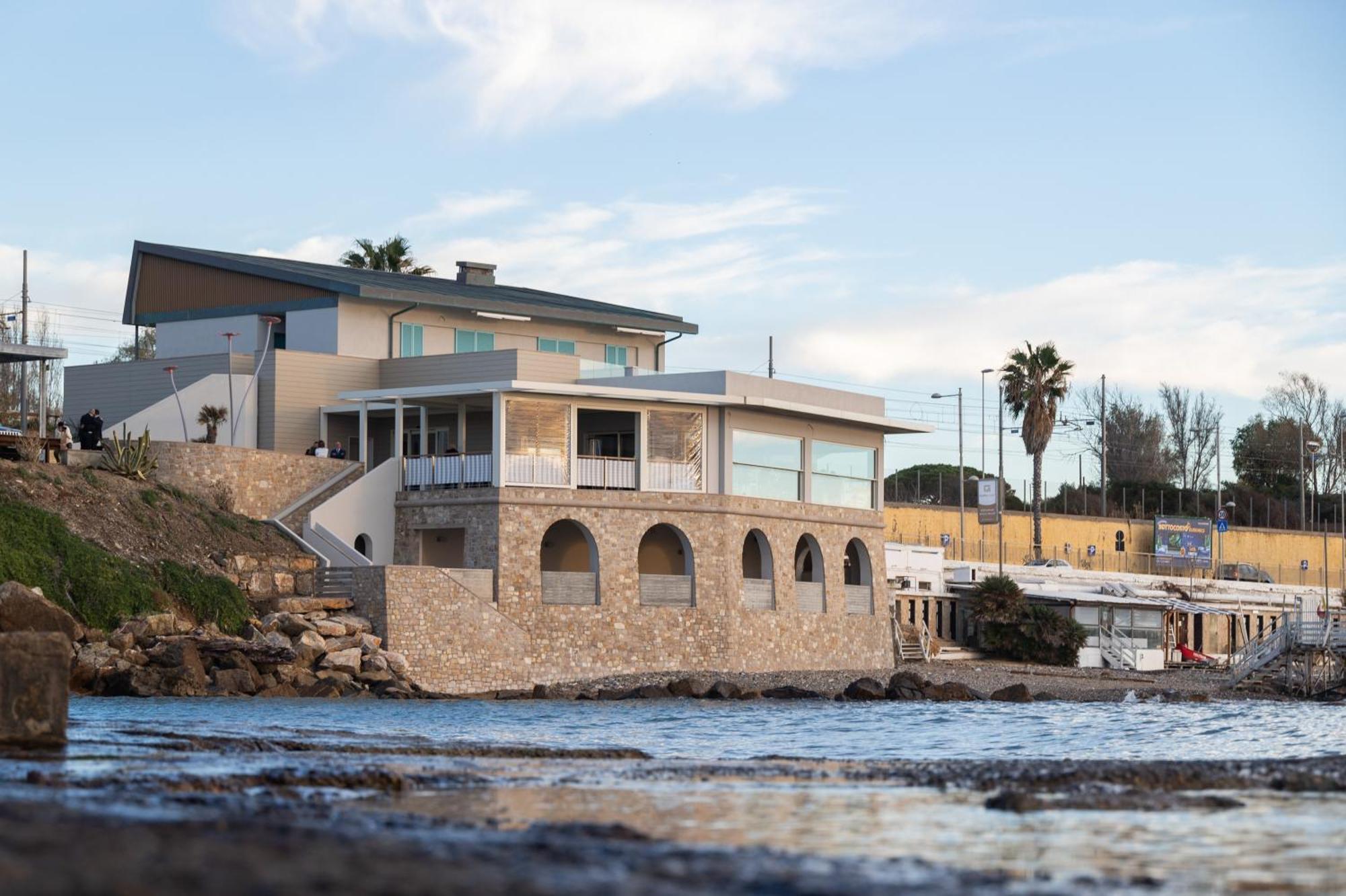 Le Suites Sul Mare Di Esterina Civitavecchia Esterno foto